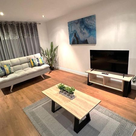3Br House Ossett-Wakefield, Free Parking 3 Cars Wi Fi Long Stays Kültér fotó