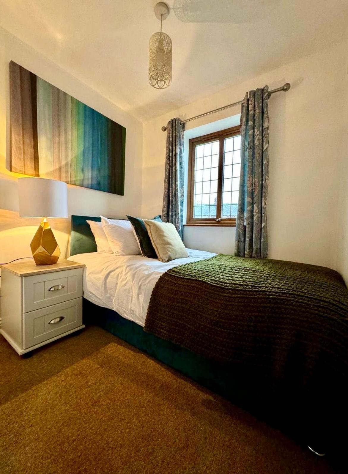 3Br House Ossett-Wakefield, Free Parking 3 Cars Wi Fi Long Stays Kültér fotó