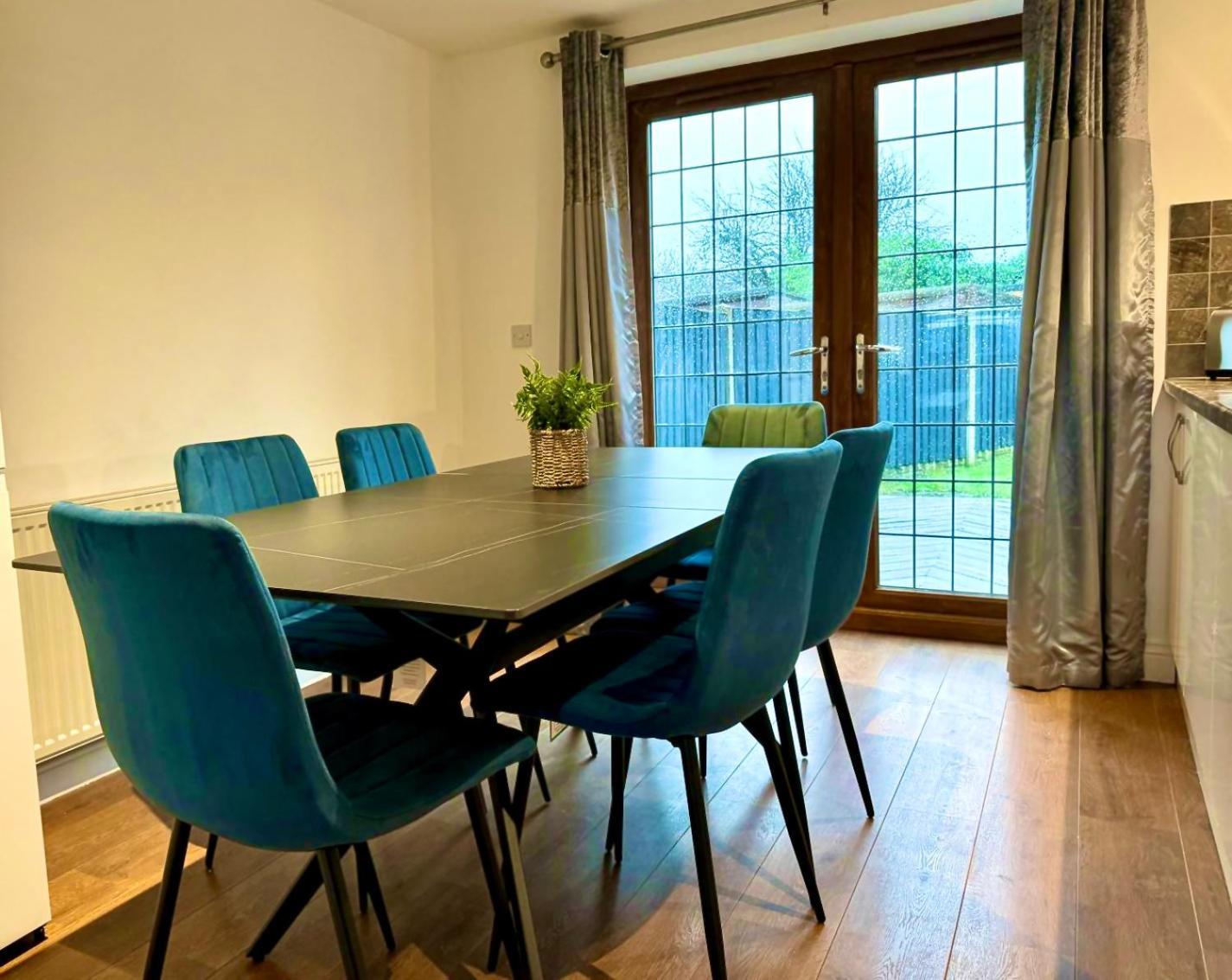 3Br House Ossett-Wakefield, Free Parking 3 Cars Wi Fi Long Stays Kültér fotó