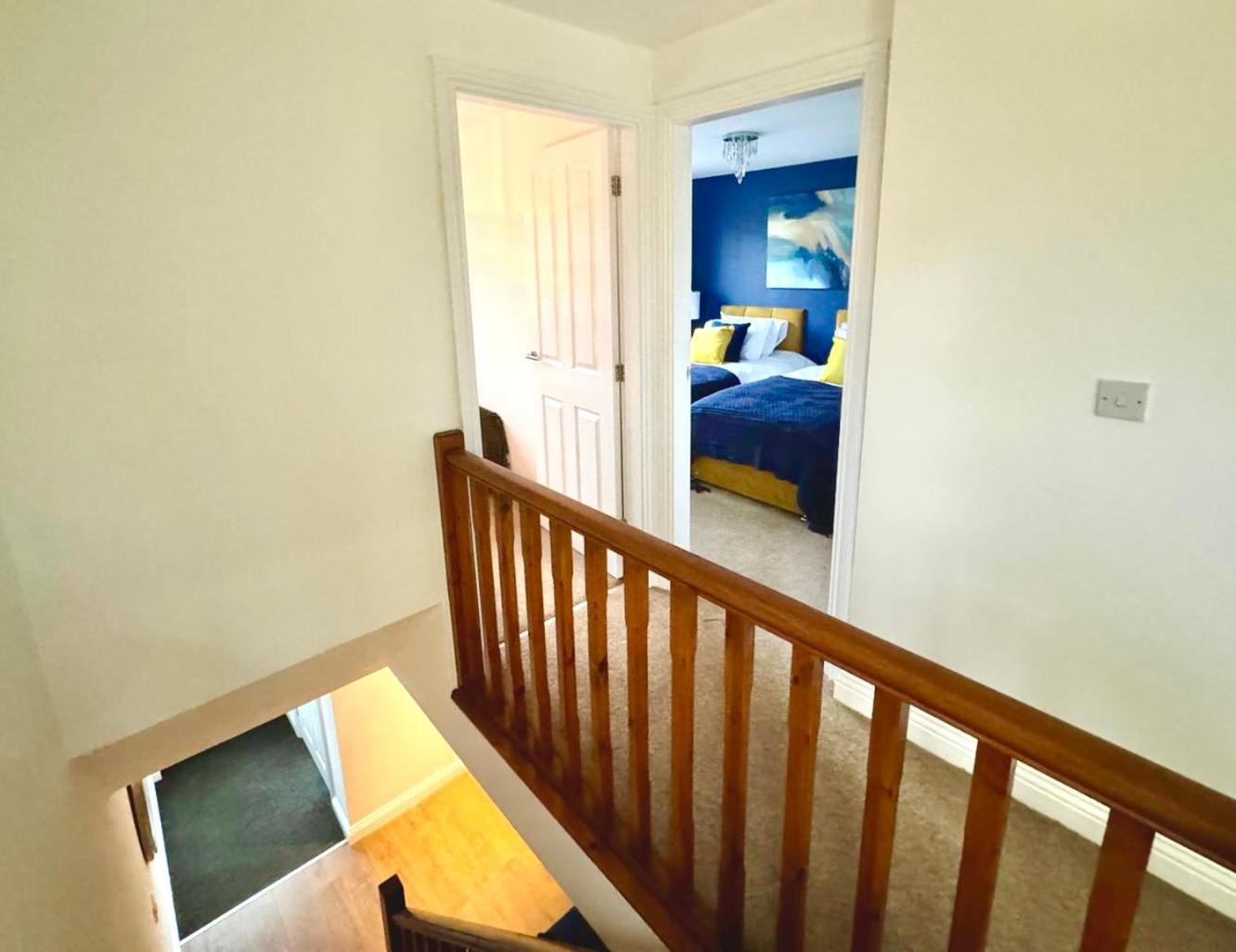 3Br House Ossett-Wakefield, Free Parking 3 Cars Wi Fi Long Stays Kültér fotó