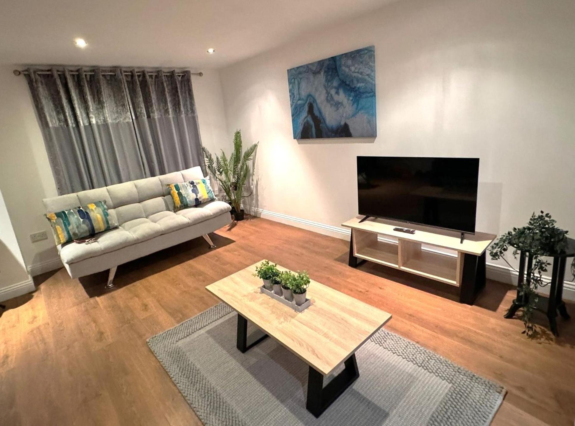 3Br House Ossett-Wakefield, Free Parking 3 Cars Wi Fi Long Stays Kültér fotó