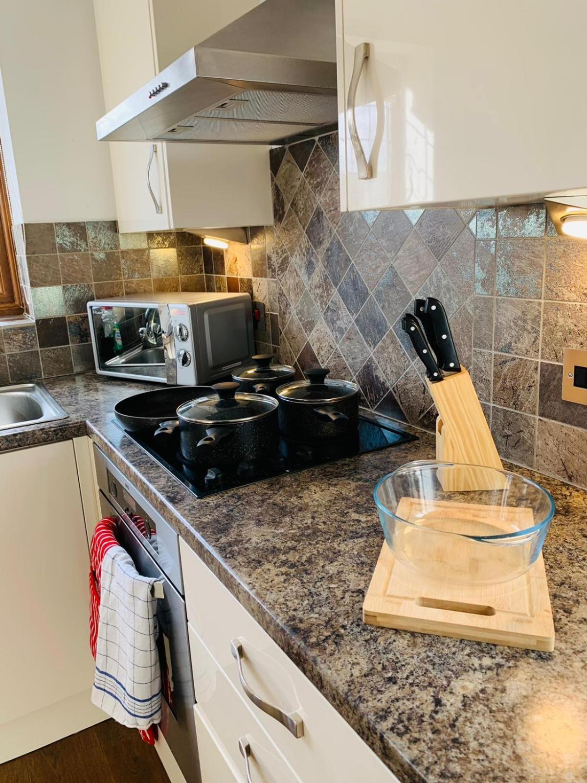 3Br House Ossett-Wakefield, Free Parking 3 Cars Wi Fi Long Stays Kültér fotó