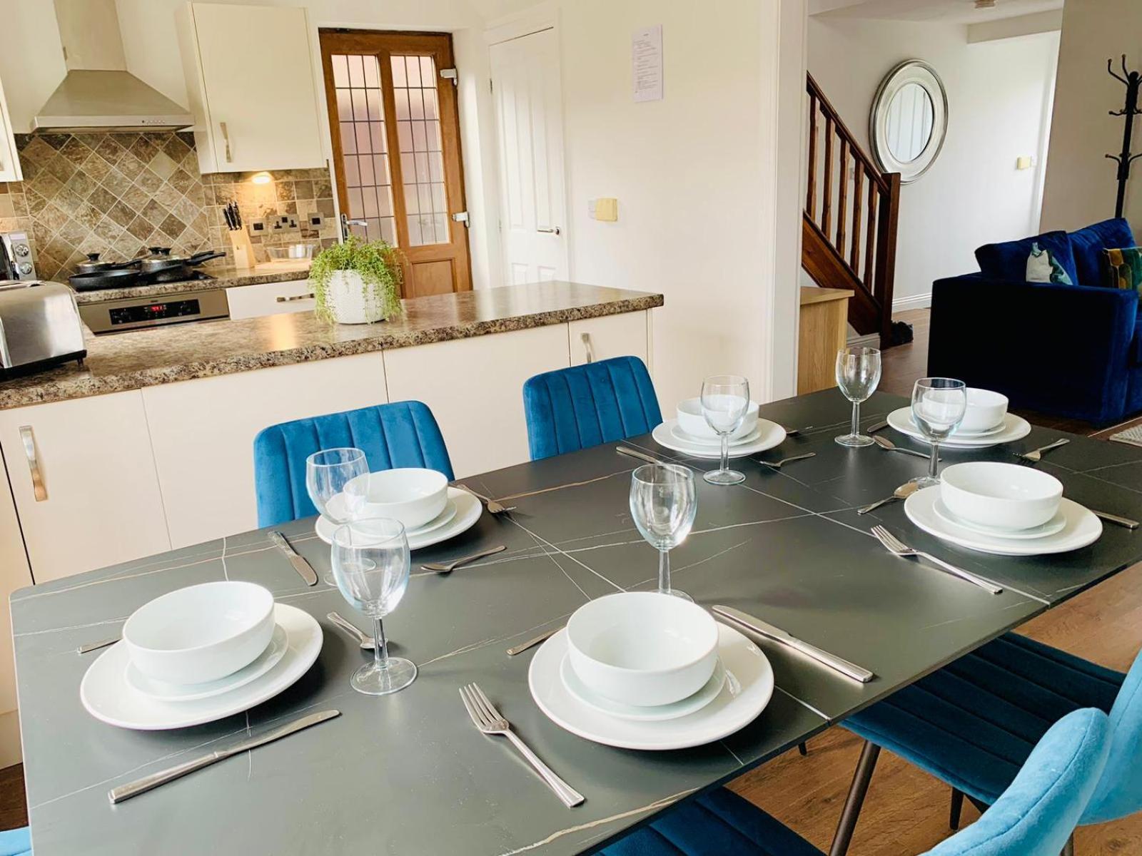 3Br House Ossett-Wakefield, Free Parking 3 Cars Wi Fi Long Stays Kültér fotó