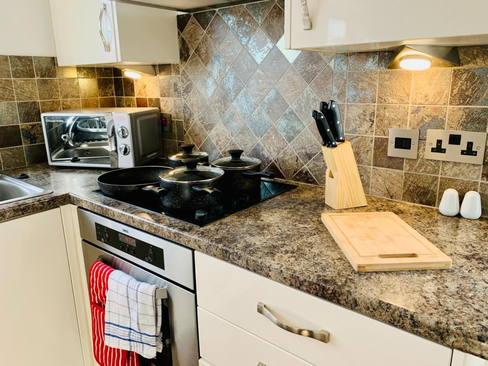 3Br House Ossett-Wakefield, Free Parking 3 Cars Wi Fi Long Stays Kültér fotó