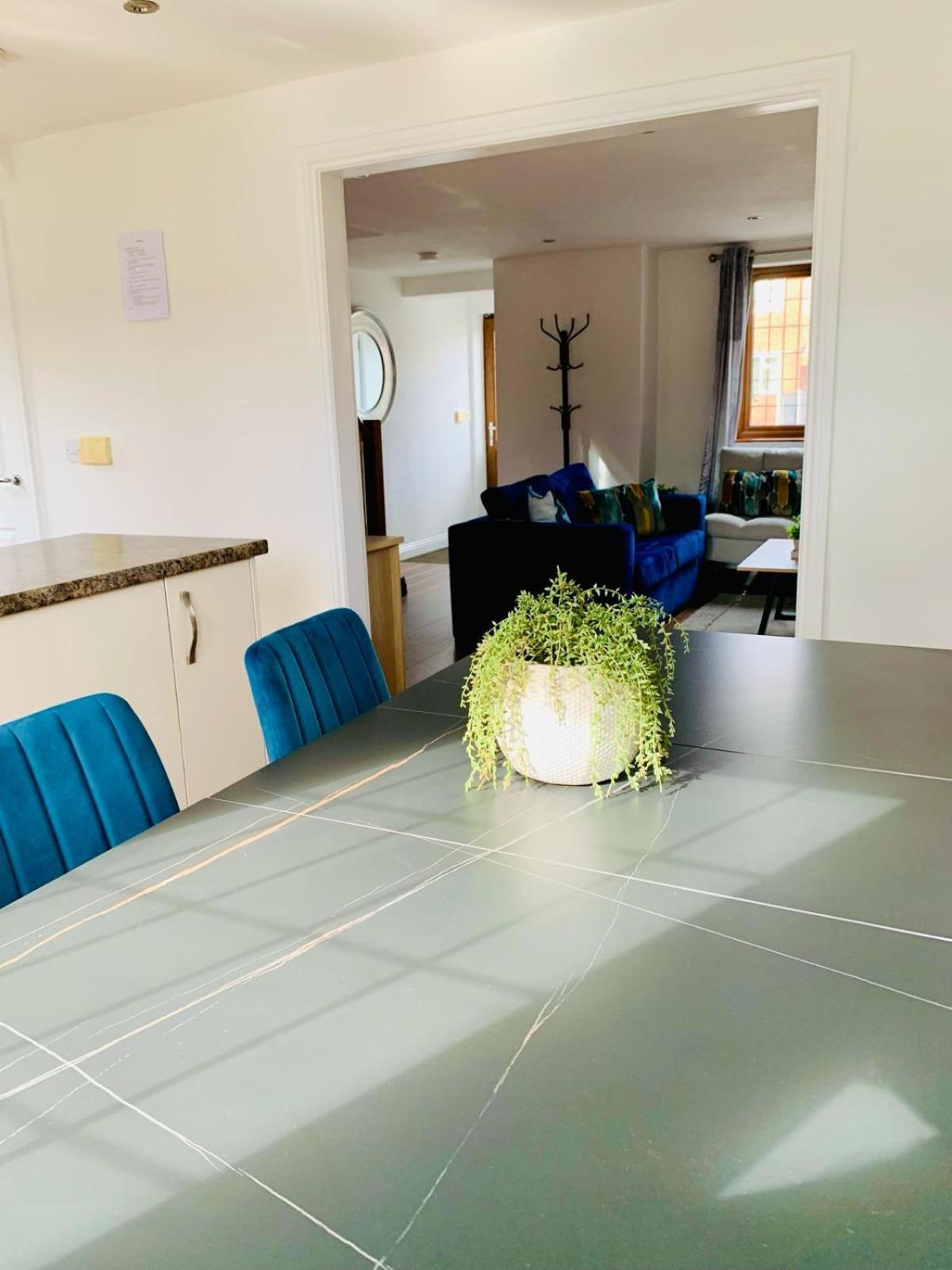 3Br House Ossett-Wakefield, Free Parking 3 Cars Wi Fi Long Stays Kültér fotó